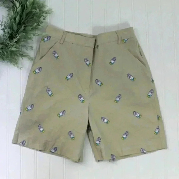Lily Pulitzer kahki golf garden glove bermudas - Picture 2 of 8